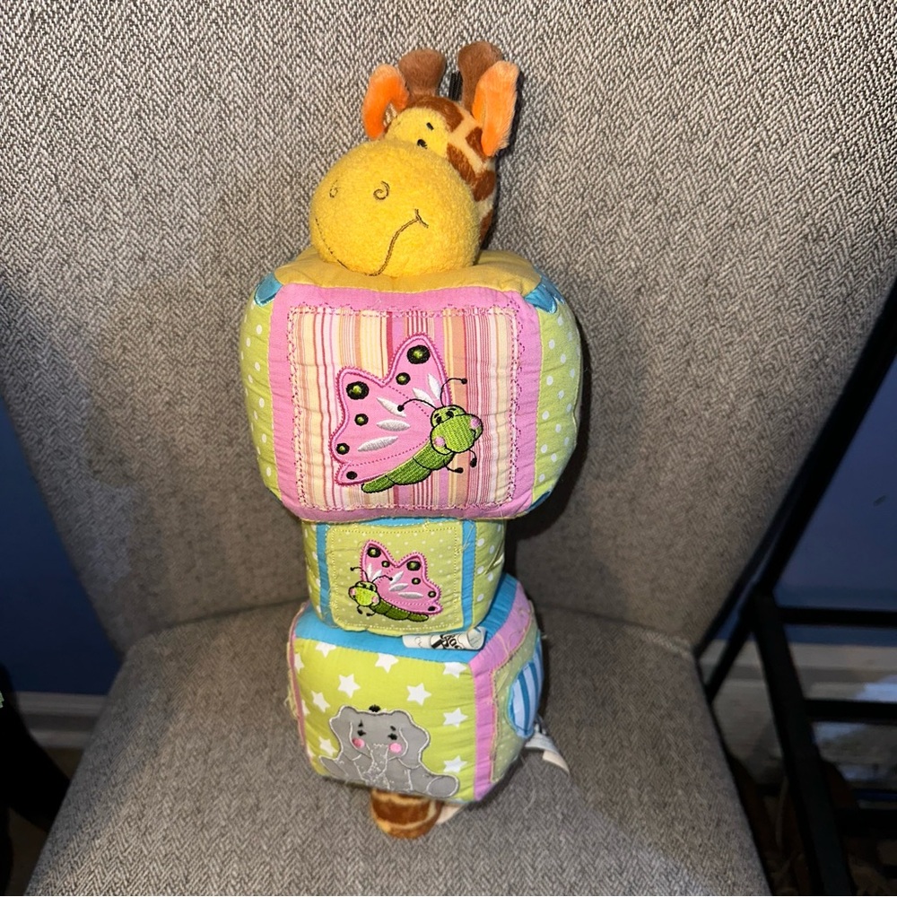 cracker barrel giraffe plush stacked blocks adorable very rare hard to find HTF